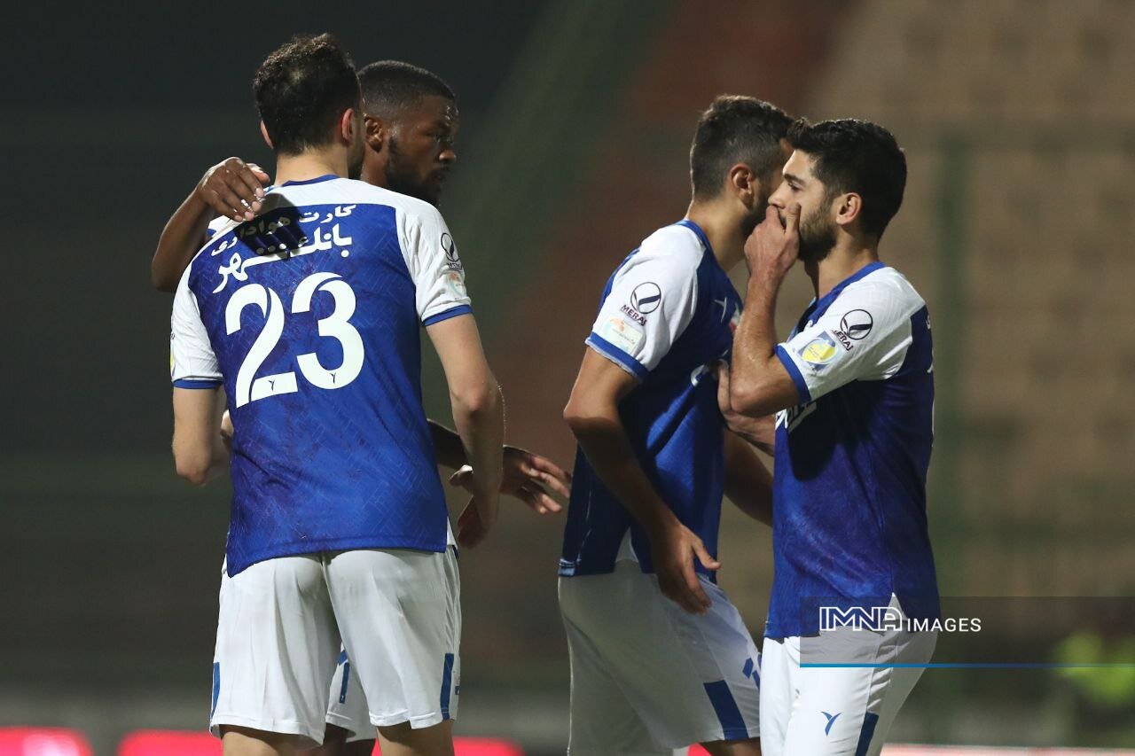 پرسپولیس در خط دفاع باتجربهتر است/ استقلال برای پیروزی باید منطقی بازی کند