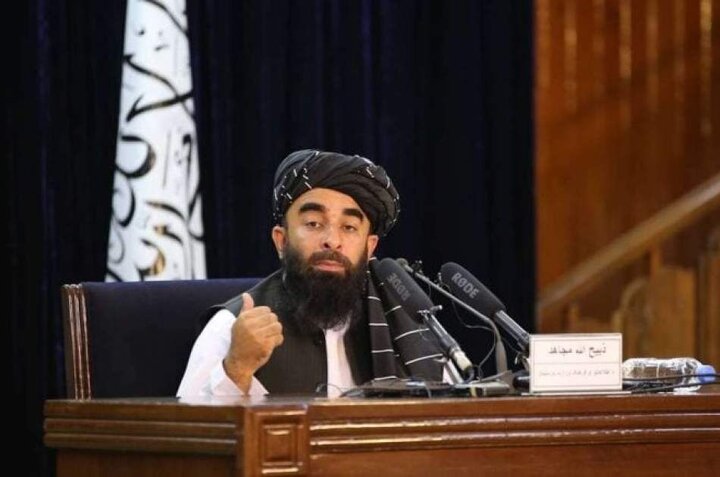 طالبان: آمریکا به بهانه کمک‌های بشردوستانه، در امور داخلی افغانستان دخالت نکند