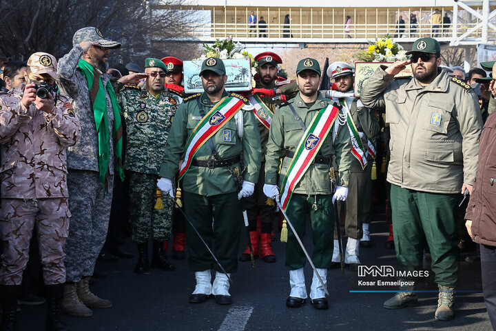 تشییع شهدای دفاع مقدس در تبریز