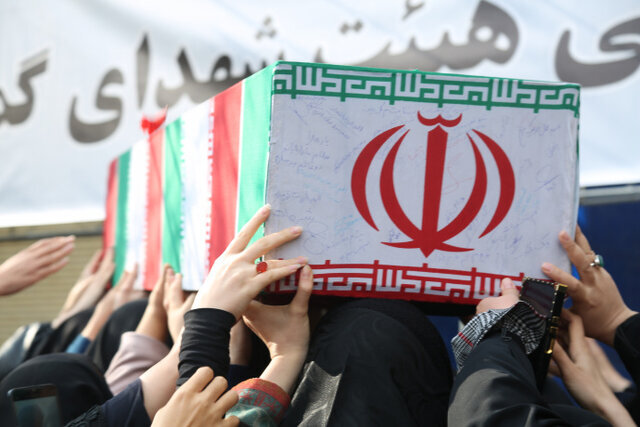 تشییع پیکر مطهر دو شهید گمنام دوران دفاع مقدس در دانشگاه تبریز