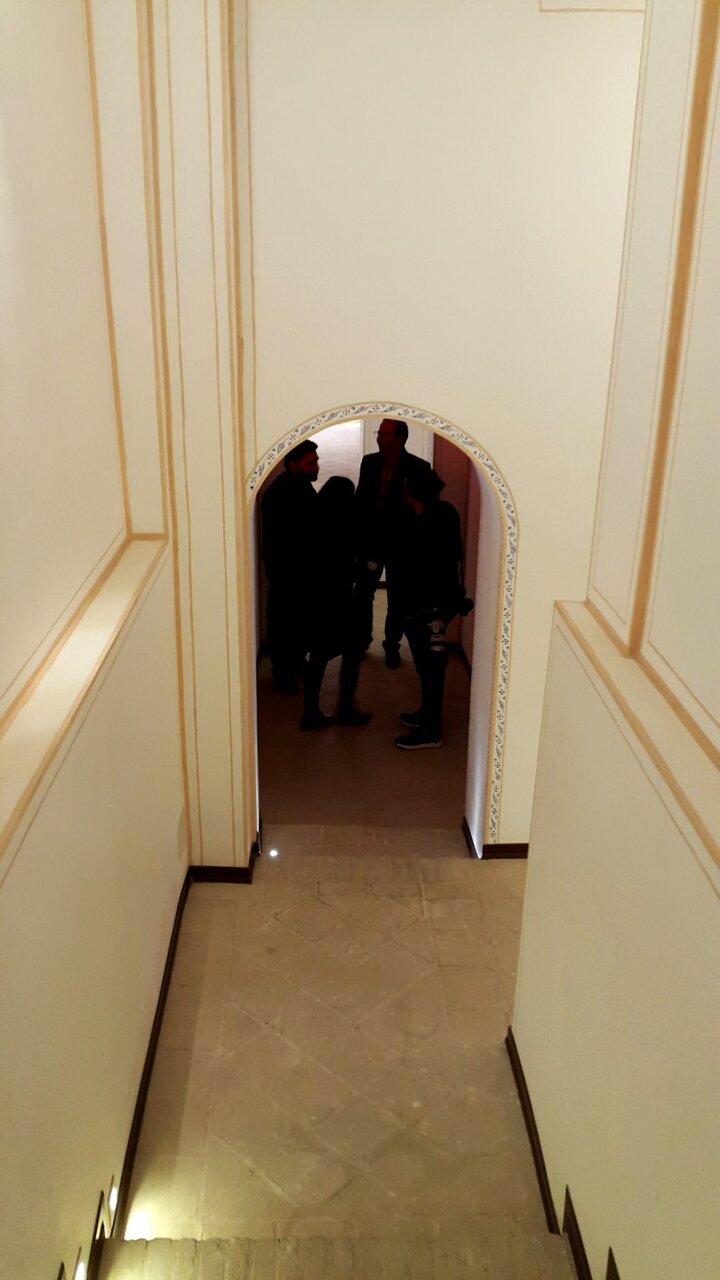 اینجا معماری و هنر راوی است