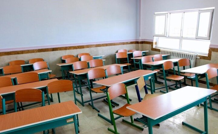 مدارس شهرستان خوی روز شنبه غیرحضوری است