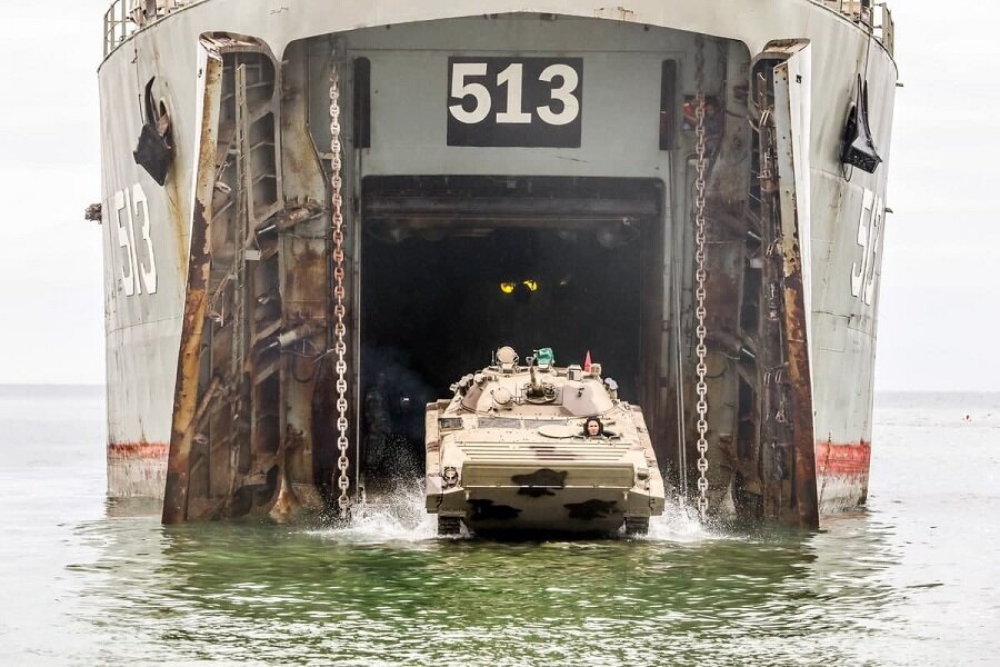 تداوم اقتدار؛ پیام رونمایی از ناو هواپیمابر سپاه