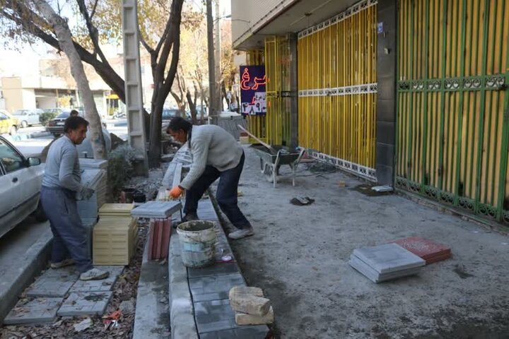 اجرای پیاده‌روسازی خیابان زیتون در منطقه ۹ اصفهان با ۶ میلیارد ریال اعتبار