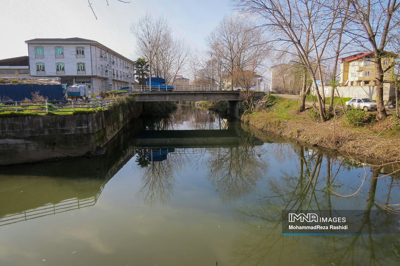 آستارا در گرداب فاضلاب شهری