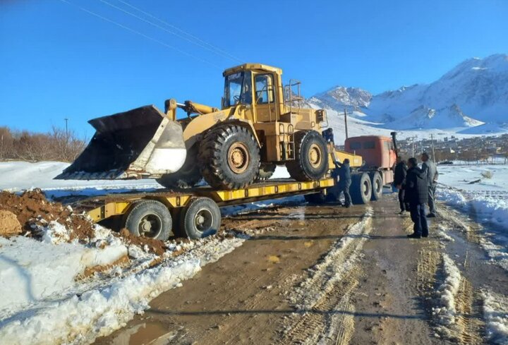 امدادرسانی به ۳۰۰ خودرو گرفتار در برف/ لزوم خاموشی سیستم گرمایشی ادارات و مدارس اصفهان