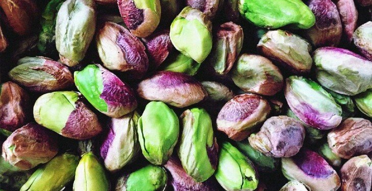 آشنایی با فواید و عوارض خوردن پسته