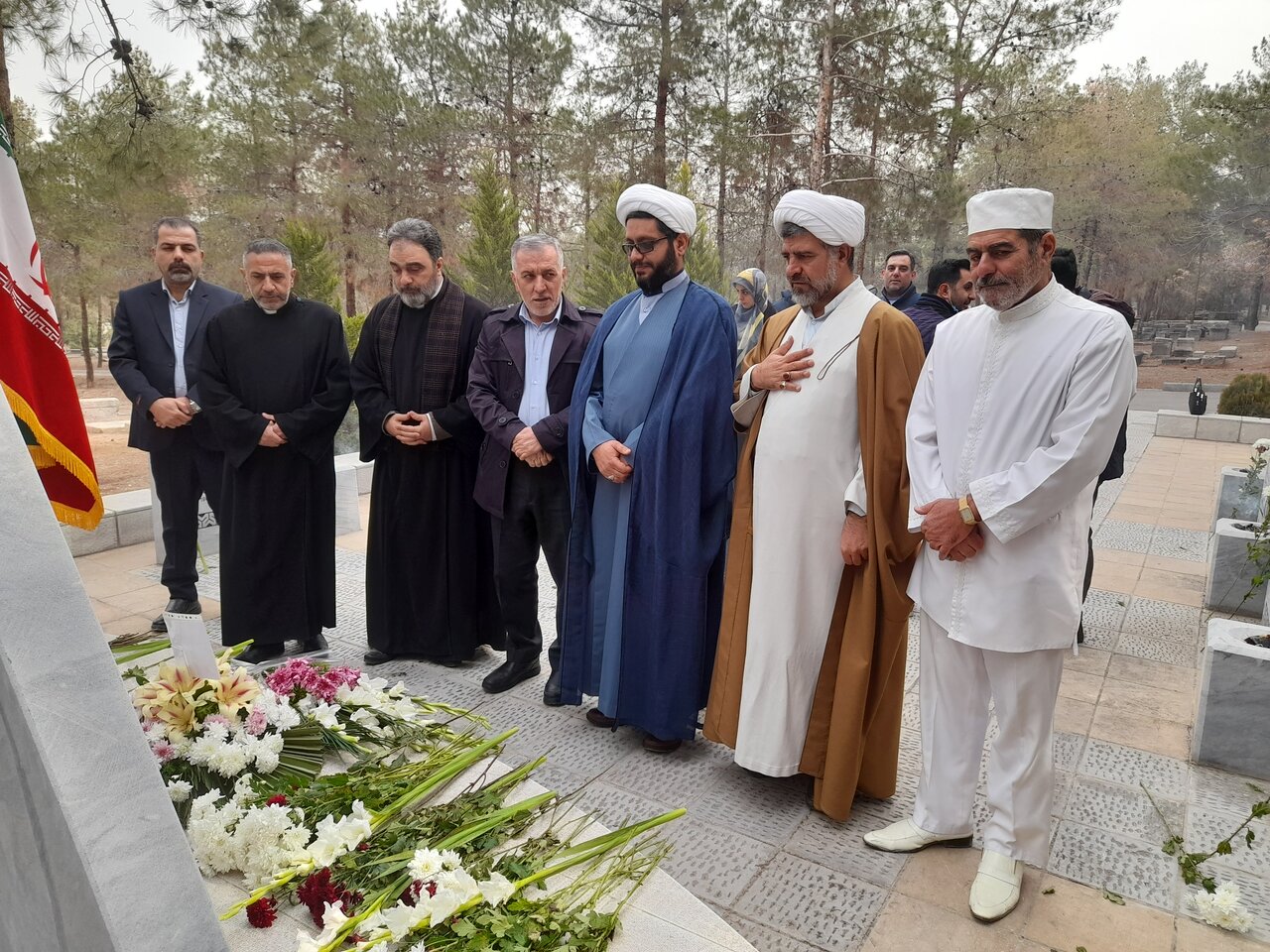 ادای احترام نمایندگان ادیان اصفهان به شهدای ارامنه
