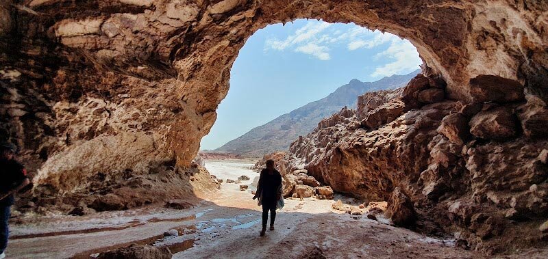تجربه سفر متفاوت به غار نمک قشم