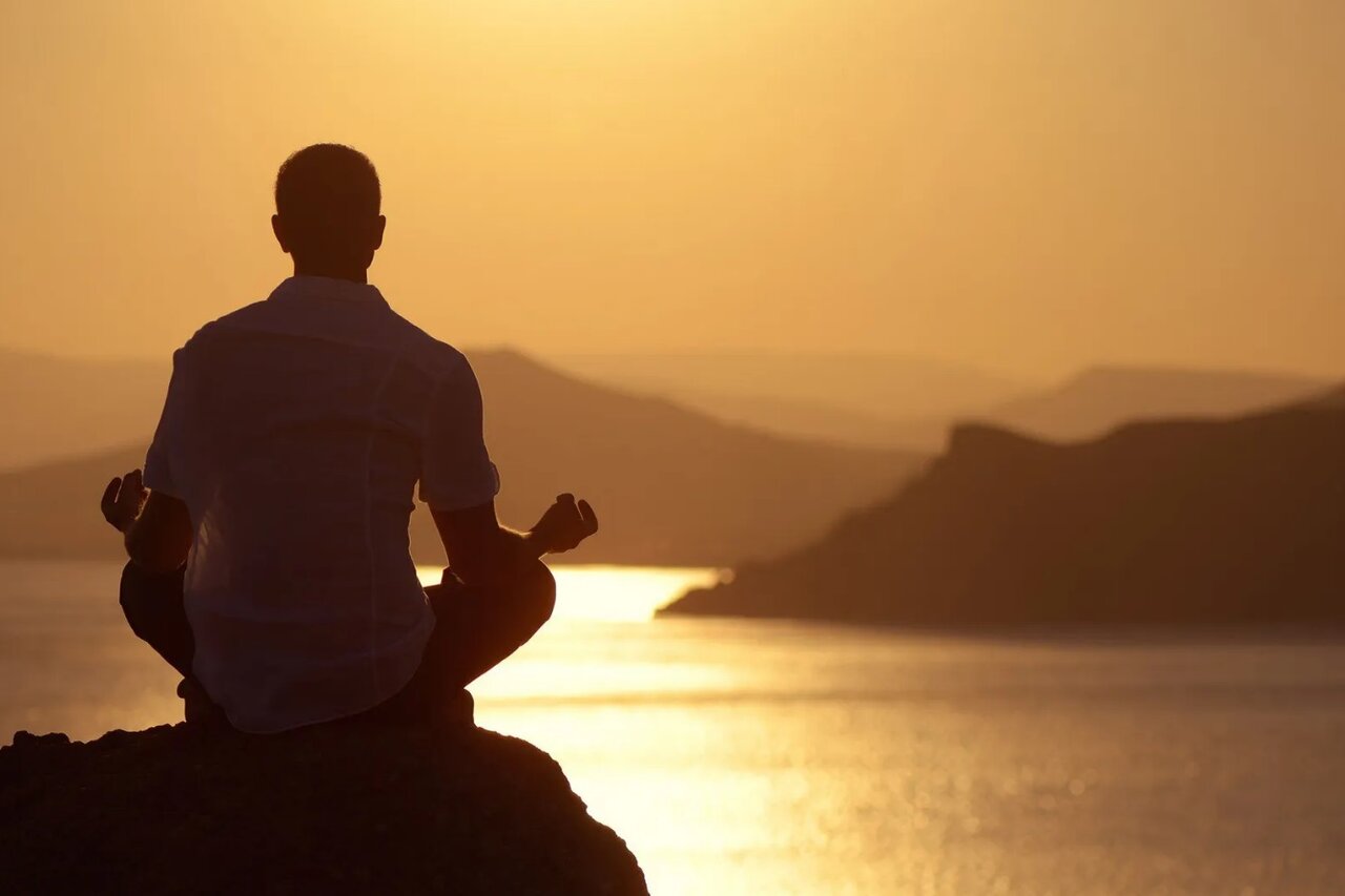 مدیتیشن چیست و چگونه است + انواع، بهترین فواید و آموزش همه چیز درباره Meditation
