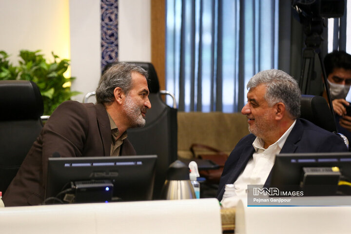 هفتاد و یکمین جلسه علنی شورای شهر اصفهان
