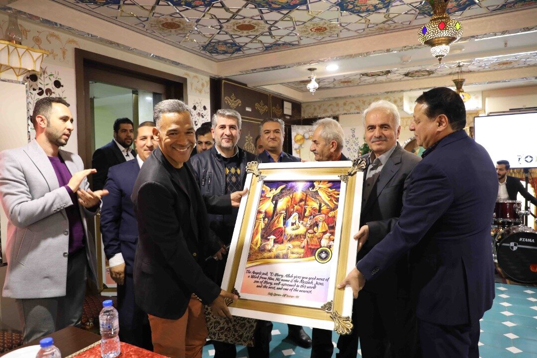 کریسمس طلایی با حضور مسیحیان سپاهانی+عکس