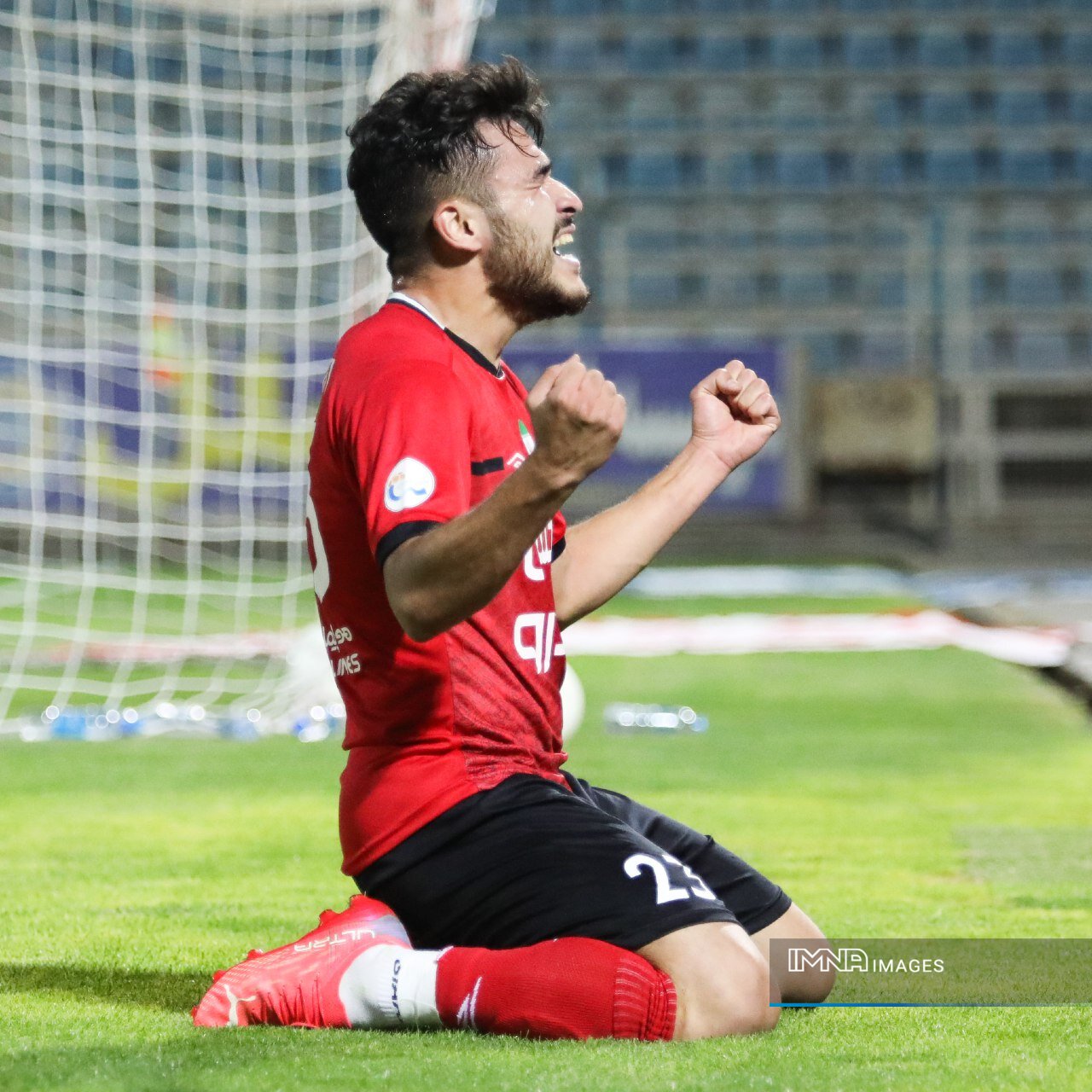 جدایی بردیف از تراکتور فوتبالی نبود/ خمز میگوید امسال باید قهرمان لیگبرتر شویم!