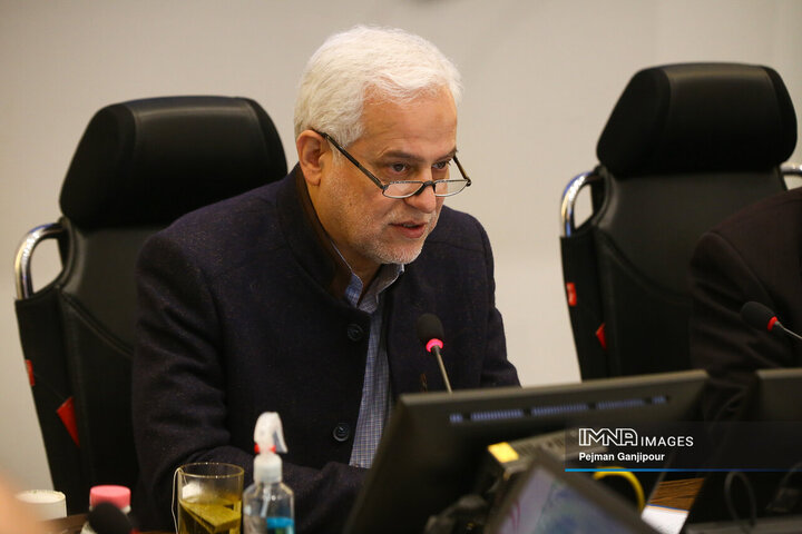 افزایش ۶۱ درصدی بودجه ۱۴۰۲ شهرداری اصفهان/ حرکت به سمت بودجه‌ریزی عملیاتی  