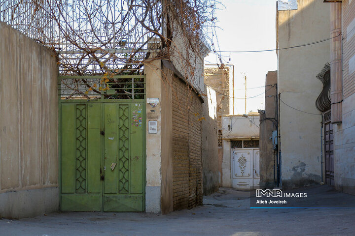 در کوچه‌پس‌کوچه های شهر؛ محله درب کوشک