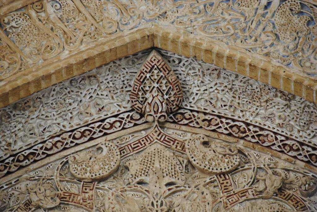 Jameh Mosque of Ushturjan; a living museum of lavish decorations