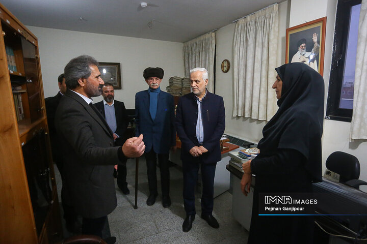 بازدید شهردار اصفهان از مجتمع مطبوعاتی