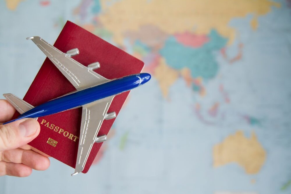 چگونه هنگام سفر با هواپیما نترسیم؟