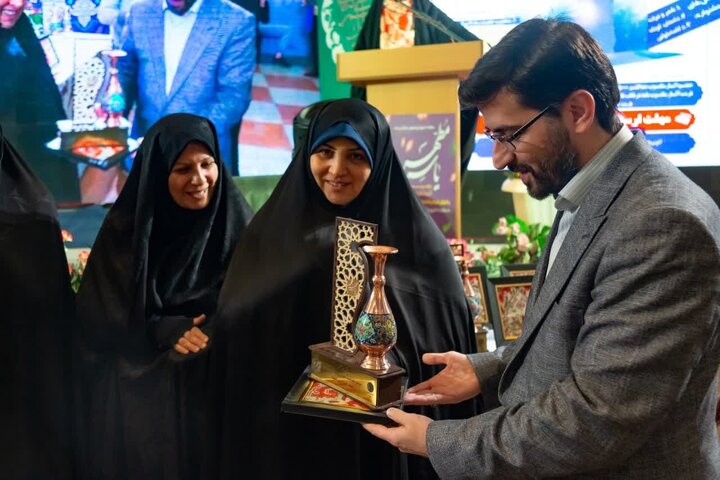 به دنبال توانمندسازی بانوان اصفهان هستیم/ برگزاری ۱۲۸ رویداد فرهنگی به مناسبت روز مادر 