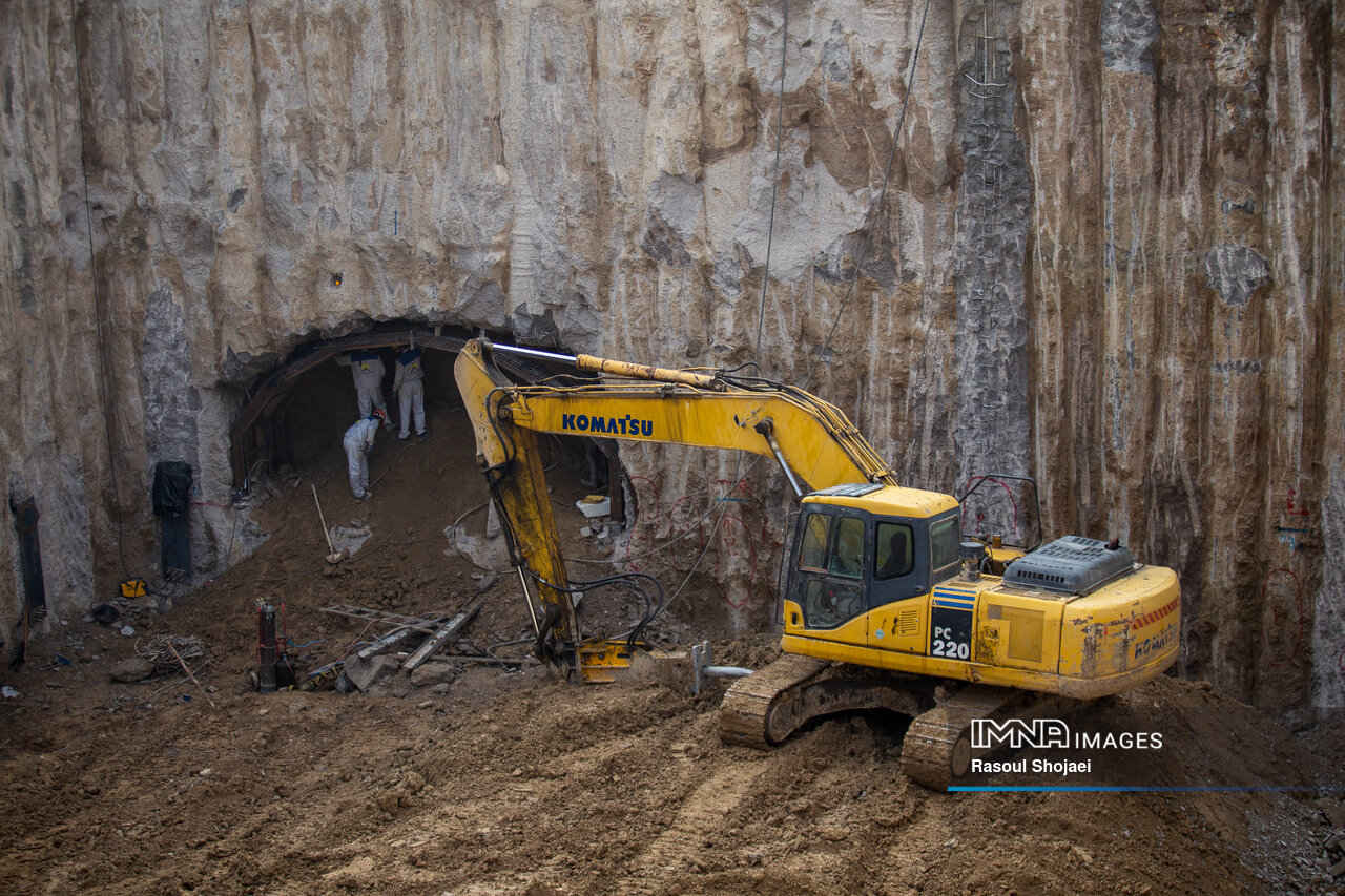 دور تند احداث مترو در ۱۴۰۱ اصفهان