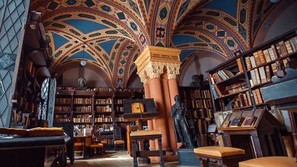 کتابخانهها در نقش فضای عمومی؛ راهکار تقویت تعاملات اجتماعی