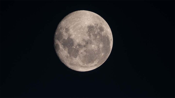 ماه در وضعیت حضیض زمینی قرار می‌گیرد