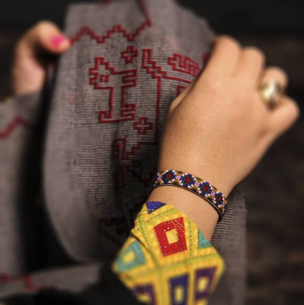 زمانی برای پیوند هنری به درازای تاریخ باکار خیر