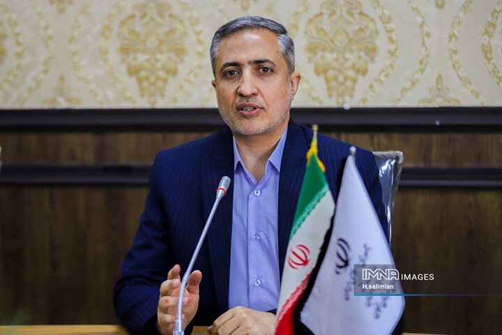حدود ۳۰ درصد از مصوبات سفر استاندار اصفهان به شهرستان لنجان به مرحله اجرا رسیده است