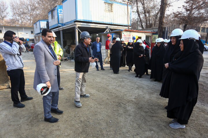 بازدید کارمندان بانو استانداری اصفهان از پروژه‌های شهری