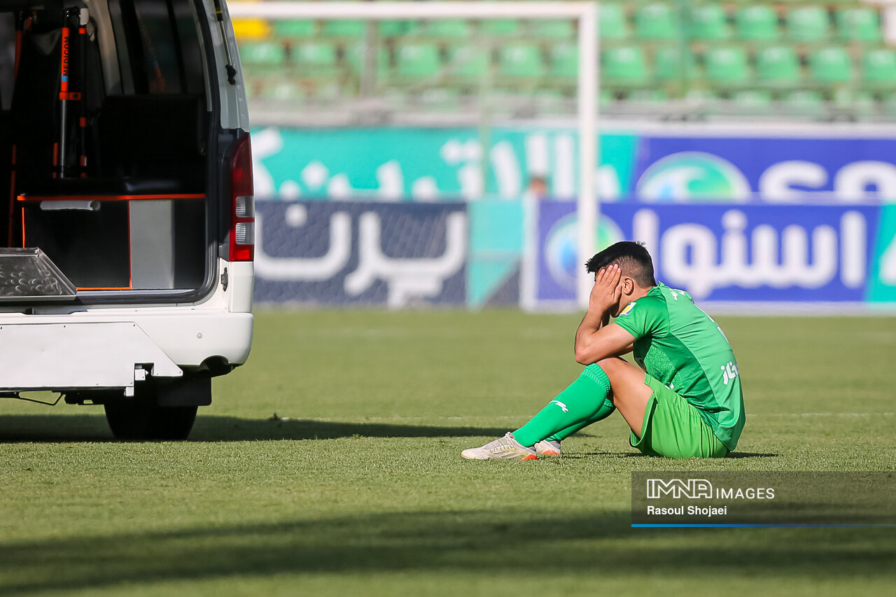 در تمام آن دقایق هوشیار و نگران سیدمحمد حسینی بودم/ بهدلیل شکستگی ناحیهسر ۱۸ بخیه خوردم!