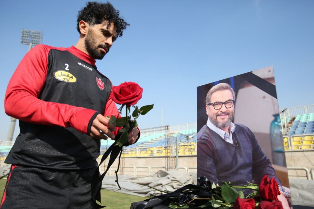 پرسپولیسیها به زندهیاد میناوند ادای احترام کردند +عکس