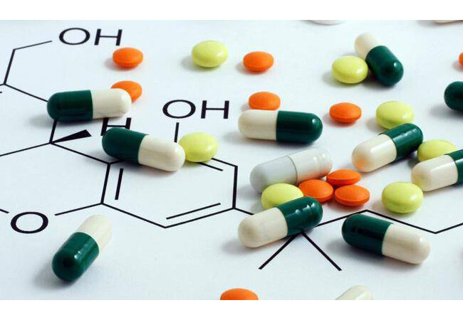 تاریخ روز داروساز ۱۴۰۲ + علت نام گذاری و معرفی رشته داروسازی