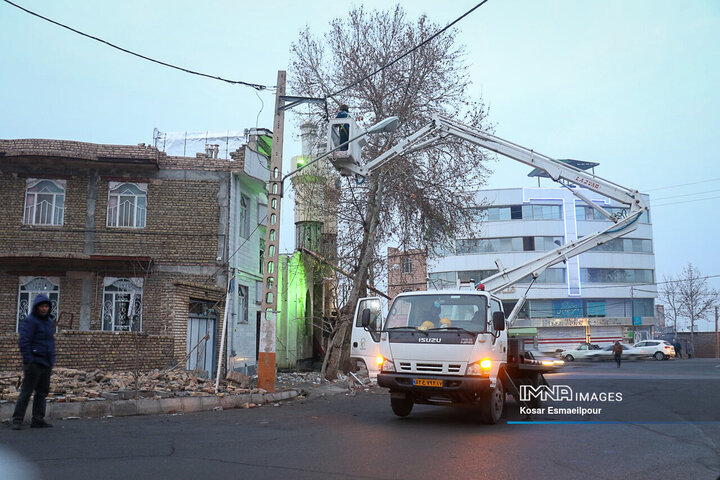 اتمام آواربرداری ۱۸۰۰ واحد مسکونی تخریبی در خوی