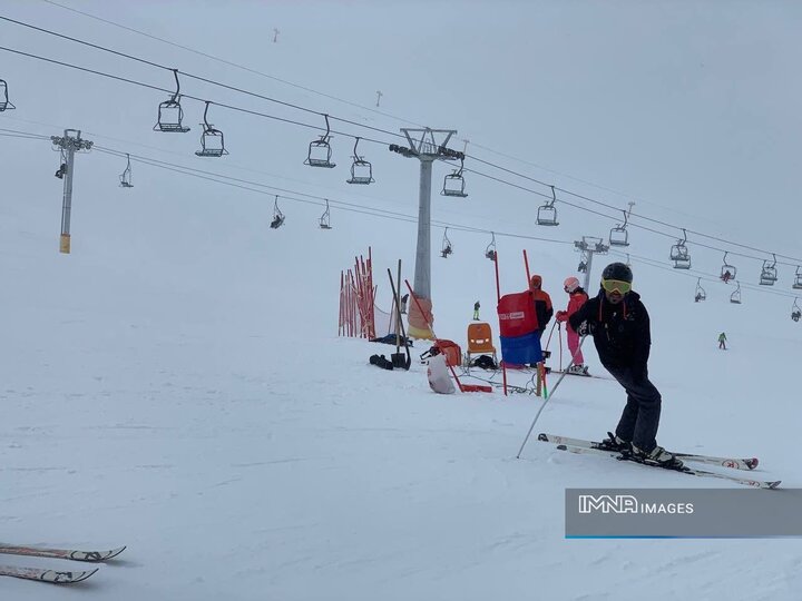 پایان روز نخست رقابت‌های اسکی پارا آلپاین در توچال