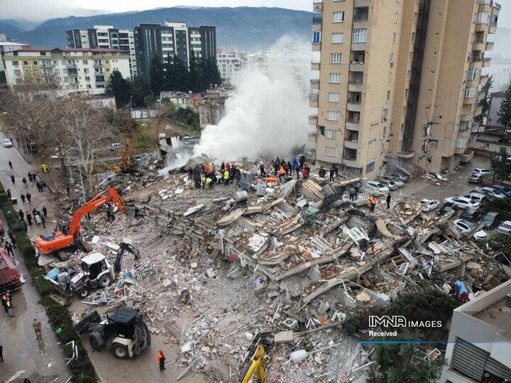 شمار قربانیان زلزله‌ ترکیه به ۴۵۴۴ نفر رسید