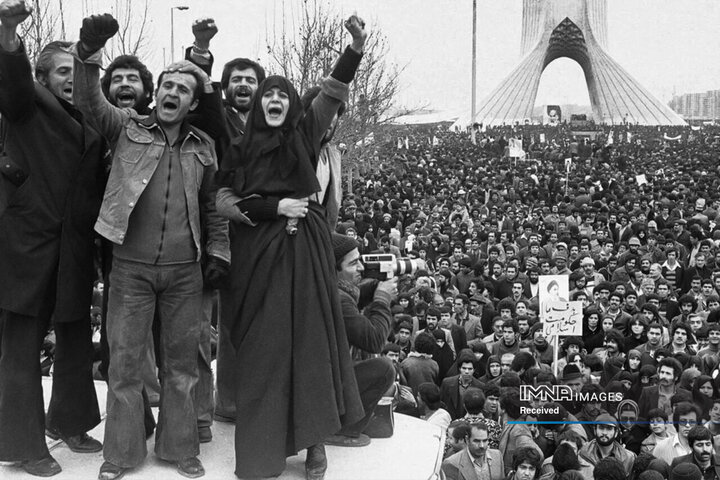 ۲۹ دی ۱۳۵۷، حضور گسترده انقلابیون در میدان آزادی تهران