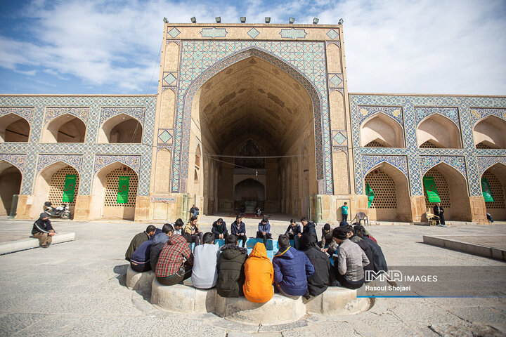 Sacred Tradition of Itikaf: A Spiritual Retreat in Rajab