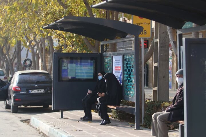 نصب ۱۵ سرپناه جدید ایستگاه اتوبوس در منطقه ۵ اصفهان