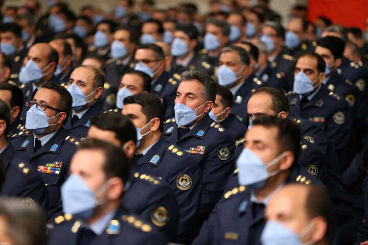 دیدار جمعی از فرماندهان و کارکنان نیروی هوایی و نیروی پدافند هوایی ارتش با رهبر معظم انقلاب