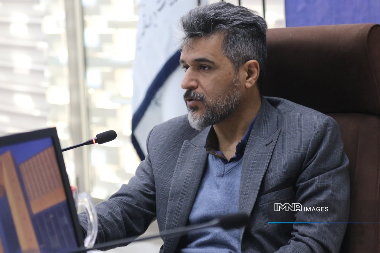 اصفهان ۷ درصد درآمد کشور را تامین می‌کند / لایحه بودجه ۱۴۰۲ کسری ندارد