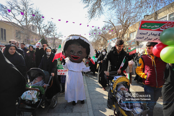 خروش مردم همدان در راهپیمایی 22 بهمن