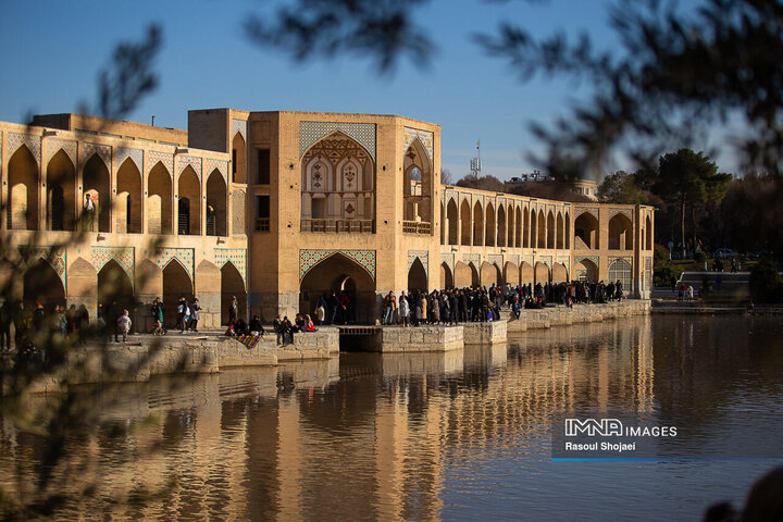جریان موقت زندگی در شاهرگ اصفهان