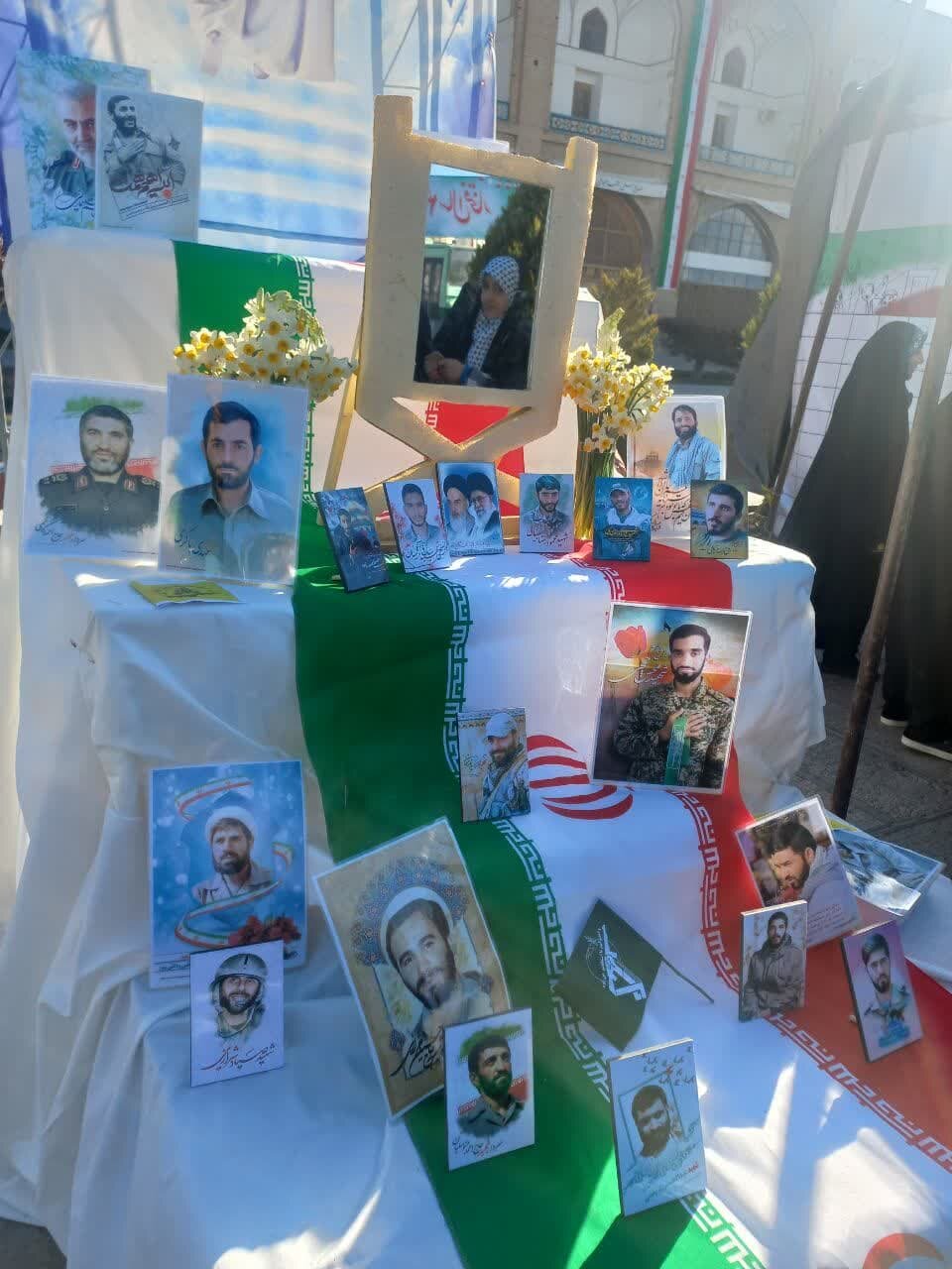 وقتی همه آمدند