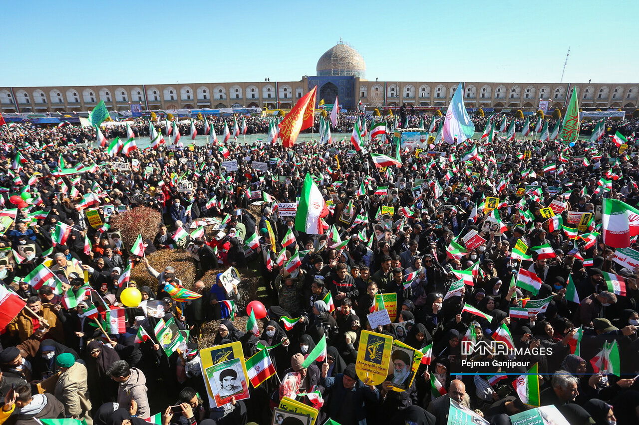 راهپیمایی ۲۲ بهمن اصفهان آغاز شد