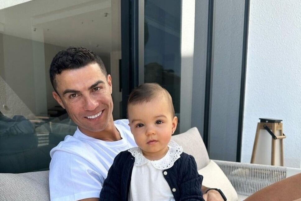 رونالدو تا ۲۰۲۷ در عربستان ماندنی شد/ دلیل اصلی انتخاب زندگی لاکچری در جده