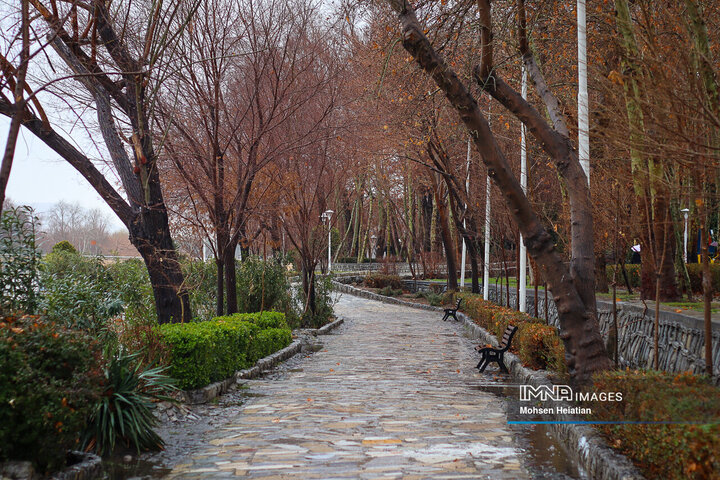 پیش‌بینی افزایش ابر همراه با بارش‌های پراکنده در اصفهان