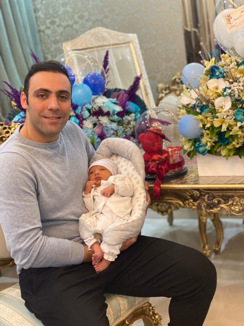 دروازهبان گیتی پسند پدر شد+عکس