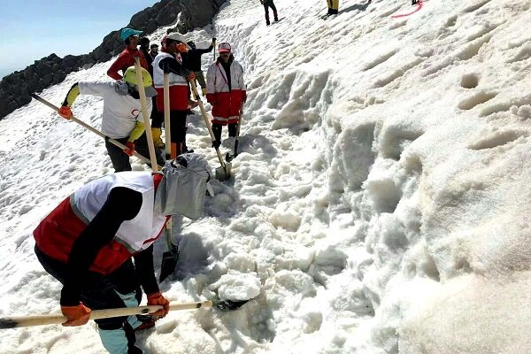 حضور ۶ تیم امدادی برای یافتن کوهنورد مفقود شده