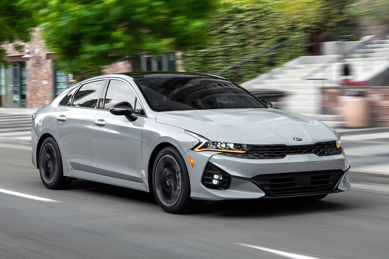 با خودروهای جدید وارداتی کیا در بازار ایران آشنا شوید