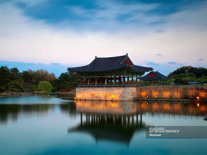 کاخ دونگونگ و برکه ولجی، پارک ملی گیونگجو، کره جنوبی